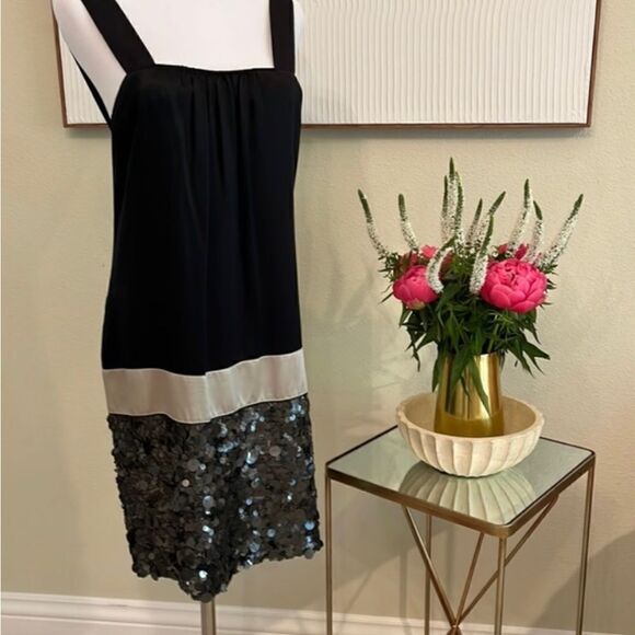 Vera Wang Lavender Label Dresses & Skirts - Cocktail dress by Vera wang lavender label